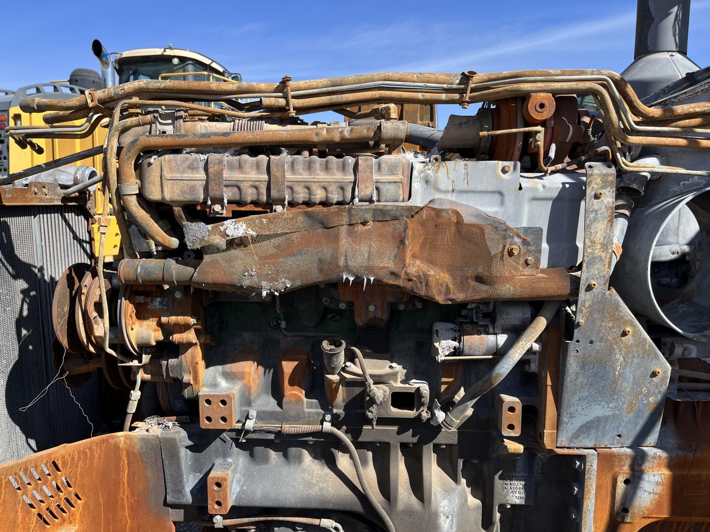 ./imagenes/INVOICE/2019/17542/TRACTOR JOHN DEERE 8320R (3).JPG